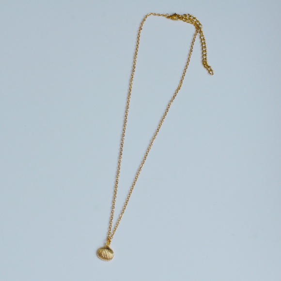 Gold Plated Cowrie Seashell Necklace Choker Set - Picture 7 of 8